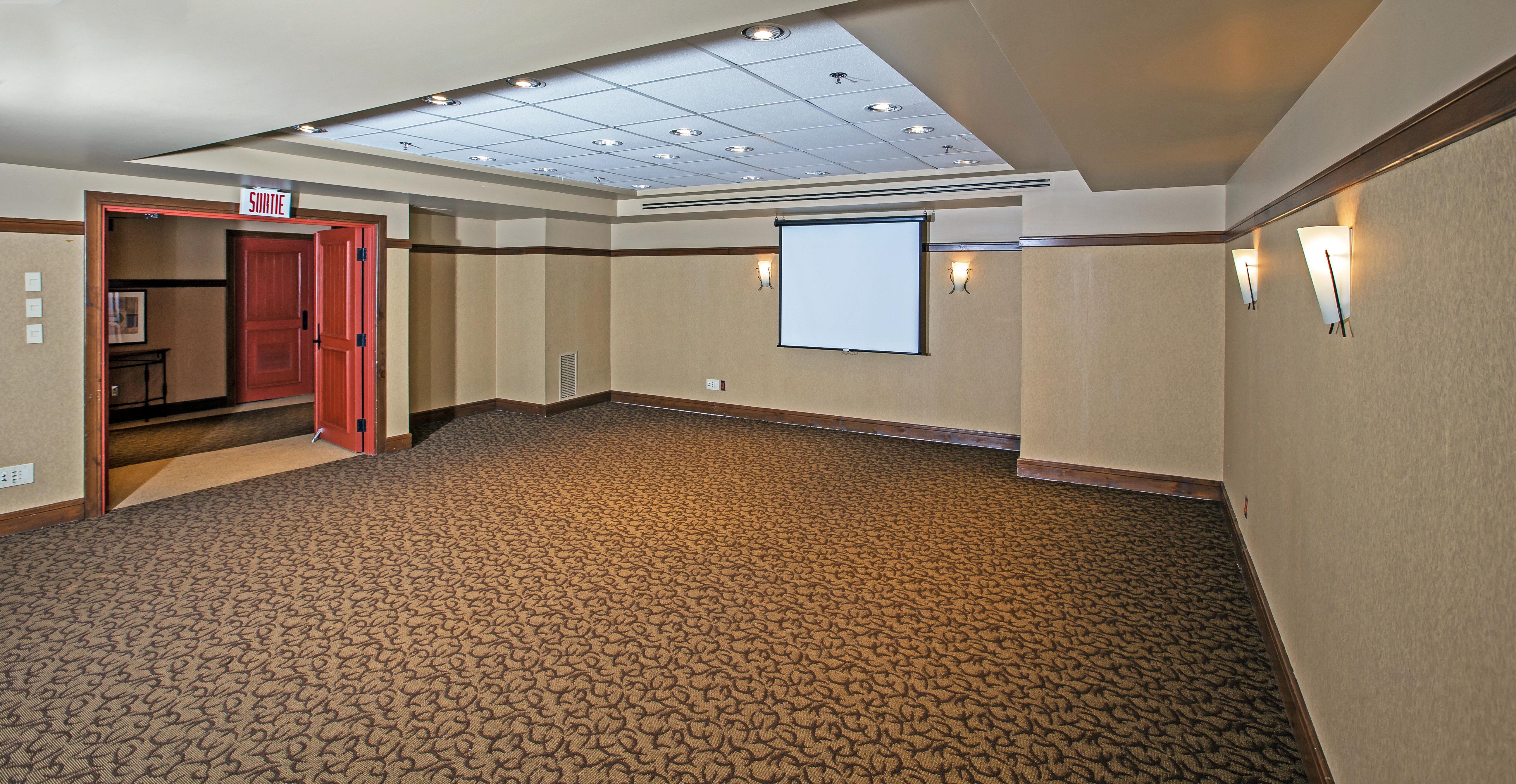 Holiday Inn Express & Suites Tremblant By Ihg Mont-Tremblant Exterior photo