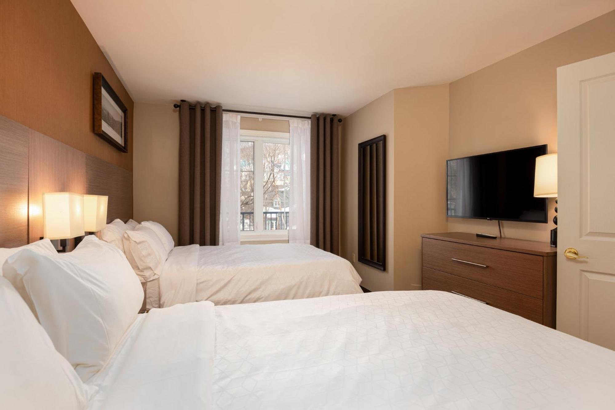 Holiday Inn Express & Suites Tremblant By Ihg Mont-Tremblant Exterior photo