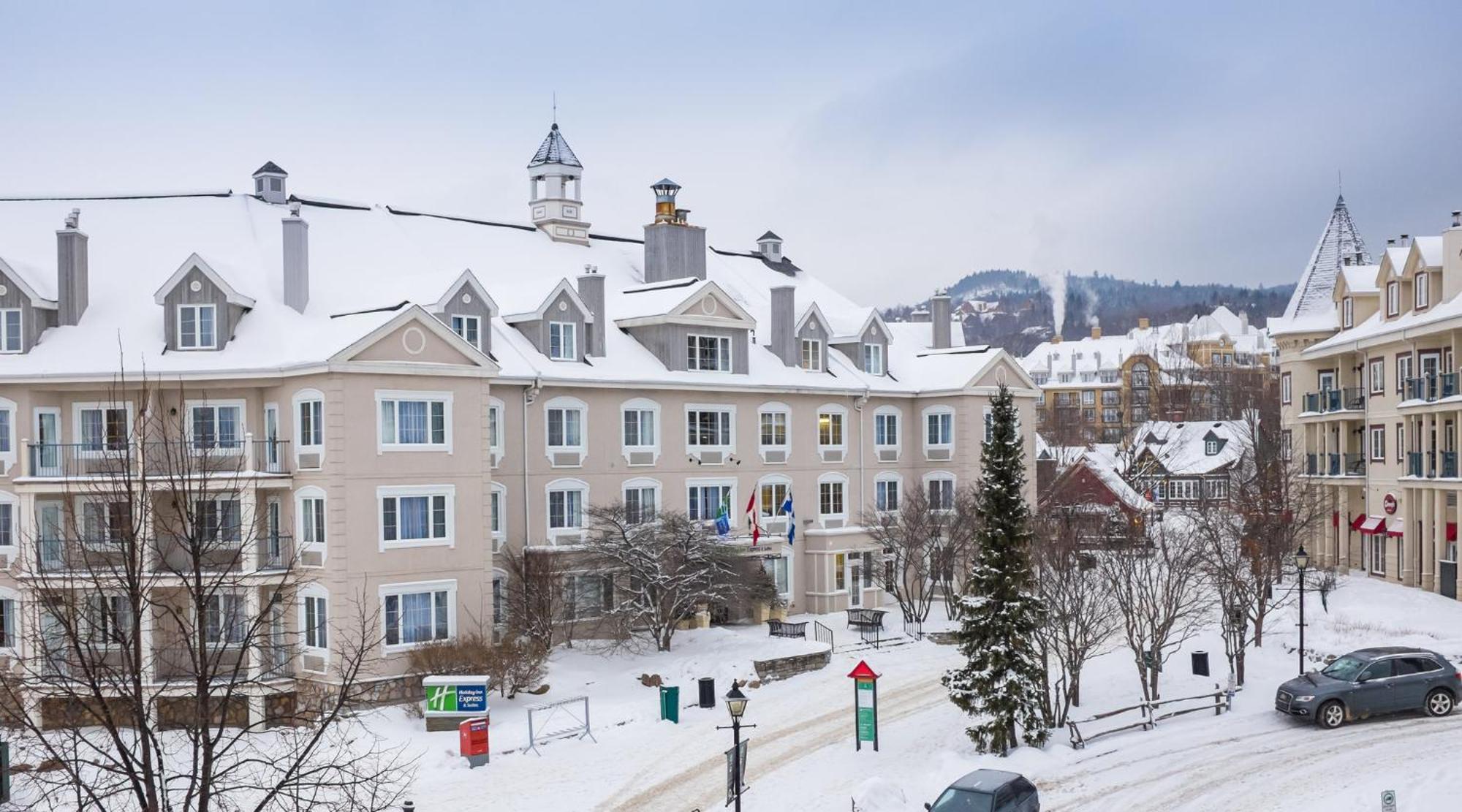 Holiday Inn Express & Suites Tremblant By Ihg Mont-Tremblant Exterior photo