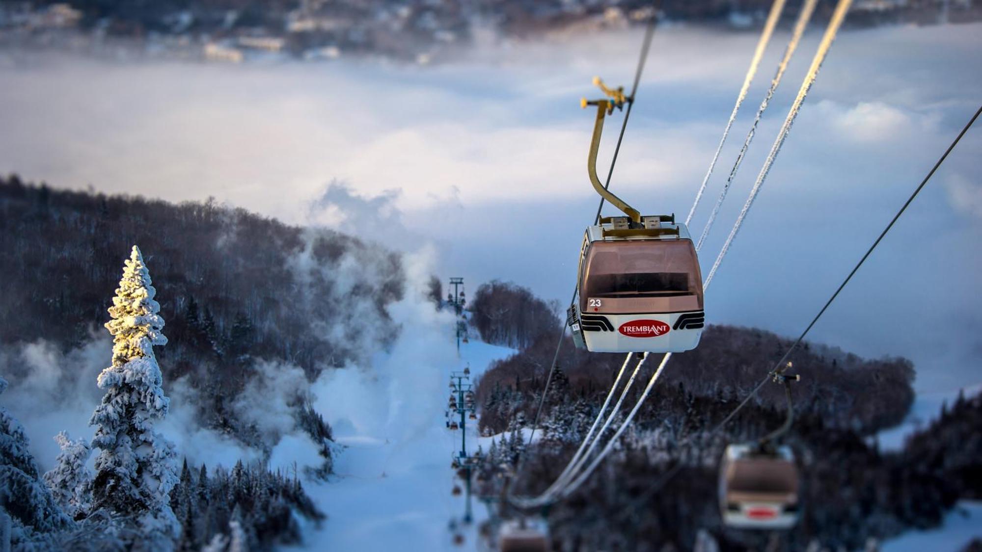Holiday Inn Express & Suites Tremblant By Ihg Mont-Tremblant Exterior photo