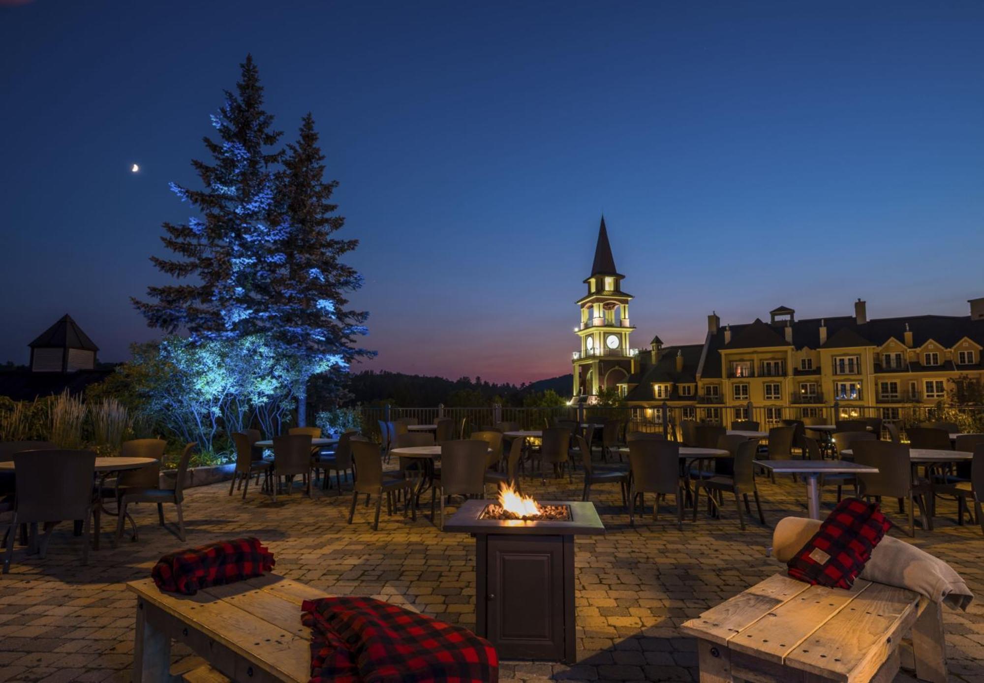 Holiday Inn Express & Suites Tremblant By Ihg Mont-Tremblant Exterior photo